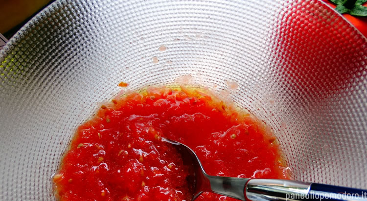 salsa fredda di pomodoro con zenzero