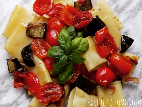 pasta paccheri e melanzane