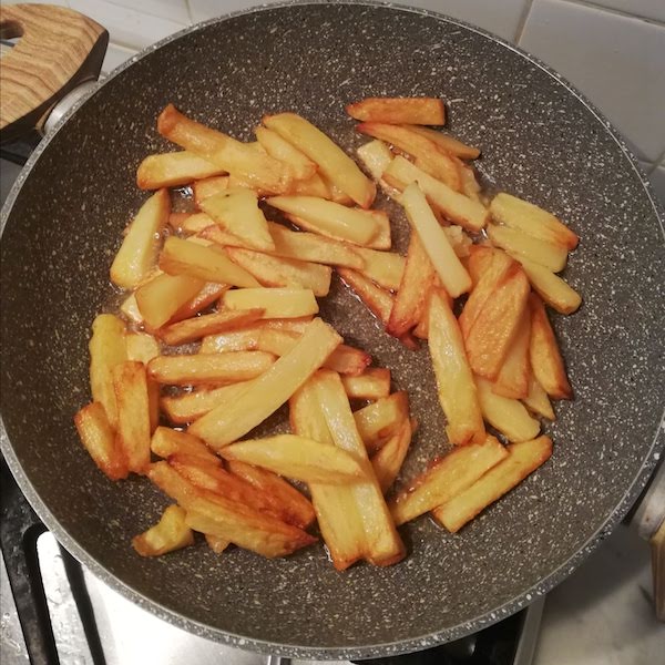 Come fare le patate fritte in padella